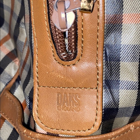 DAKS LONDON PLAID LARGE HANDBAG WITH SCARF - Picture 5 of 16